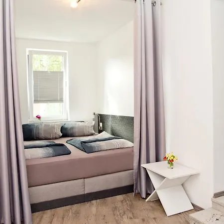Siebenstern Apartment *
