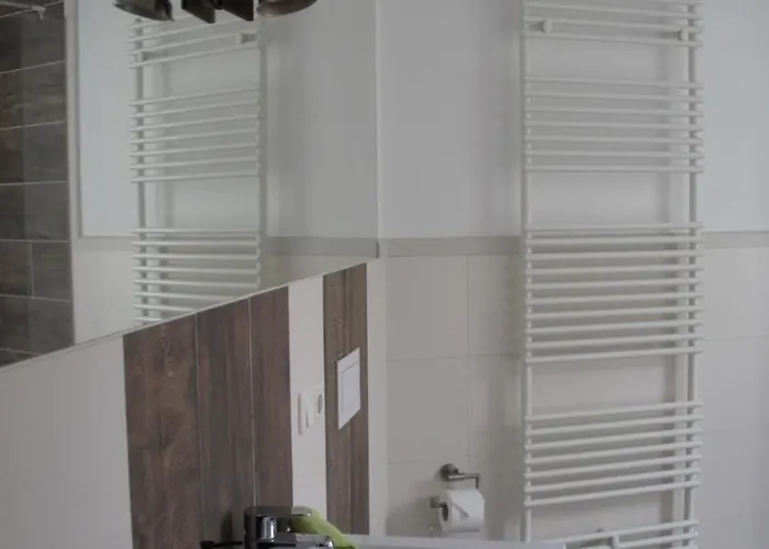 Exclusiv * イェーナ