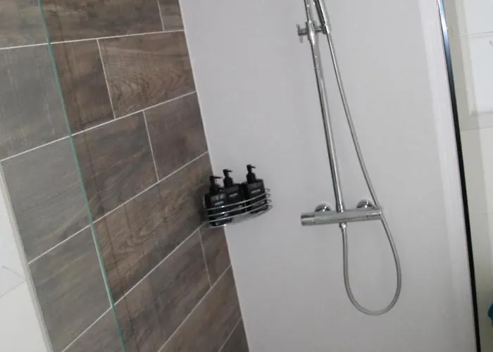 Exclusiv アパート *